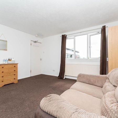 Move Inn Estates - Multiple Rooms Londres Extérieur photo