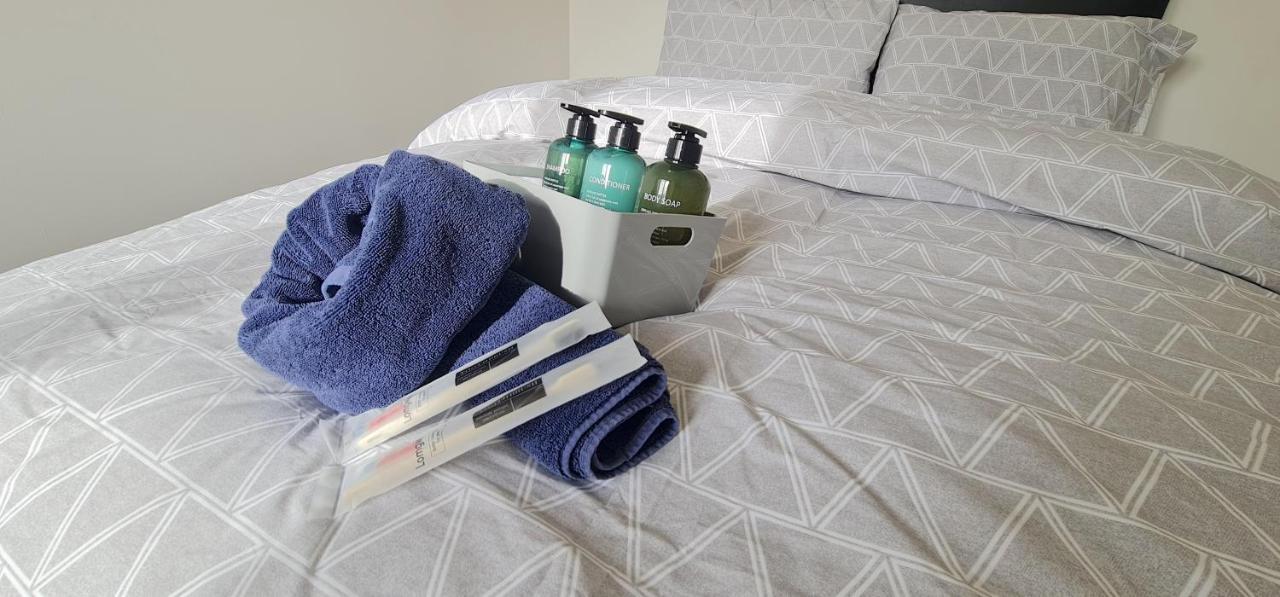 Move Inn Estates - Multiple Rooms Londres Extérieur photo